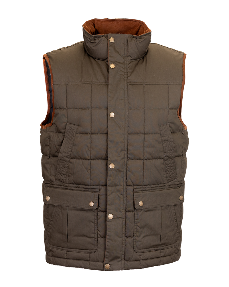 Banded Backland Vest in Deep Pine, quilted insulated vest, front detail