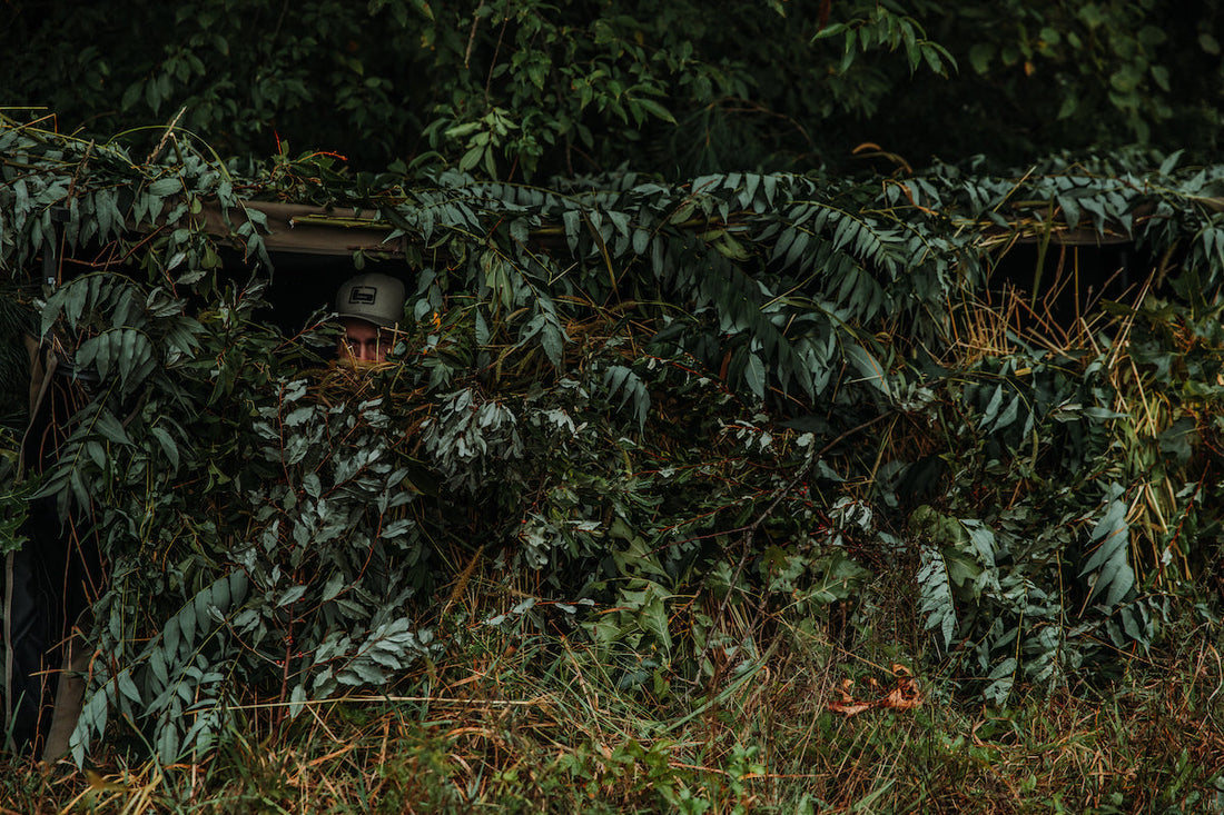 AXE Combo Boat/Shore Blind Banded Hunting Gear